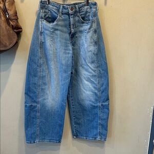 Pilcro barrel jeans